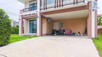 บ้านเดี่ยวมือสอง ม.ภัสสร26 ราชพฤกษ์-ติวานนท์ หลังมุม เนื้อที่กว้างขวางกว่า 90.90 ตร.ว. ฟังก์ชัน 3 ห้องนอน 3 ห้องน้ำ จอดรถได้ 2 คัน สภาพใหม่เหมือนมือหนึ่ง พร้อมเข้าอยู่ ทำเลเดินทางสะดวก หน้าโครงการติดถนนถนนราชพฤกษ์ ใกล้ทางด่วน "ศรีสมาน"